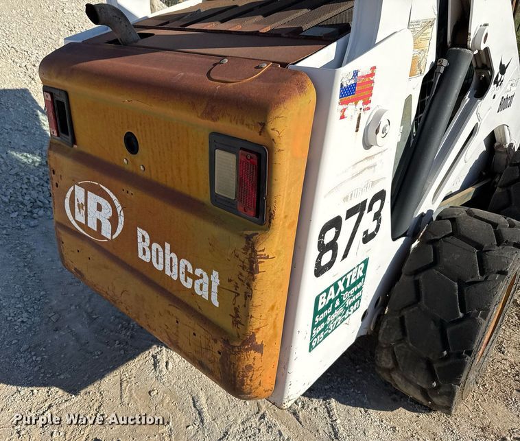 image for item EJ3072 2002 Bobcat 873 skid steer loader
