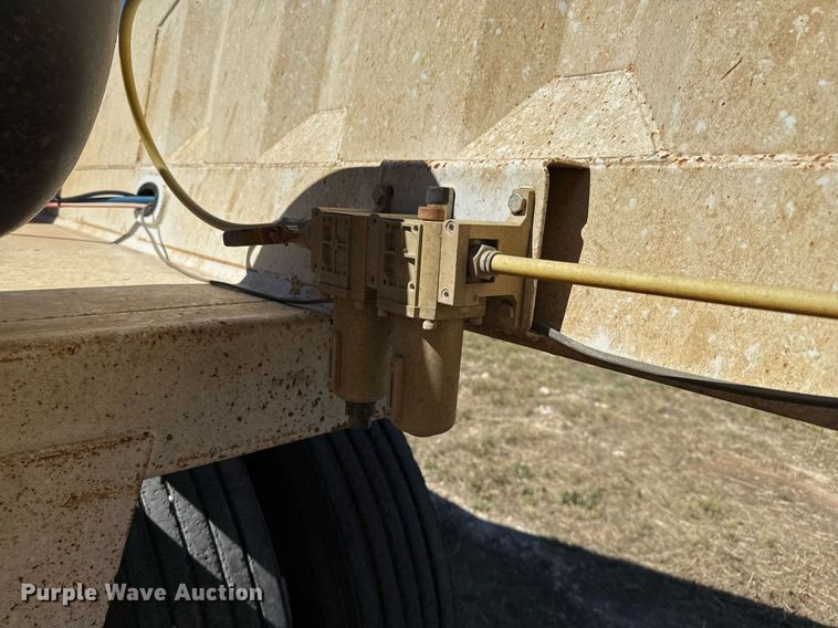 image for item EJ3073 2017 CTS BDT-40 bottom dump trailer