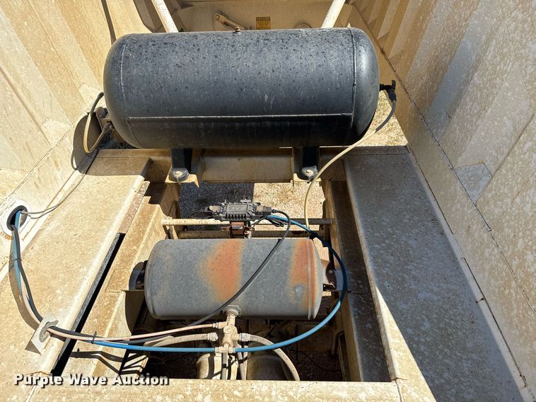 image for item EJ3073 2017 CTS BDT-40 bottom dump trailer