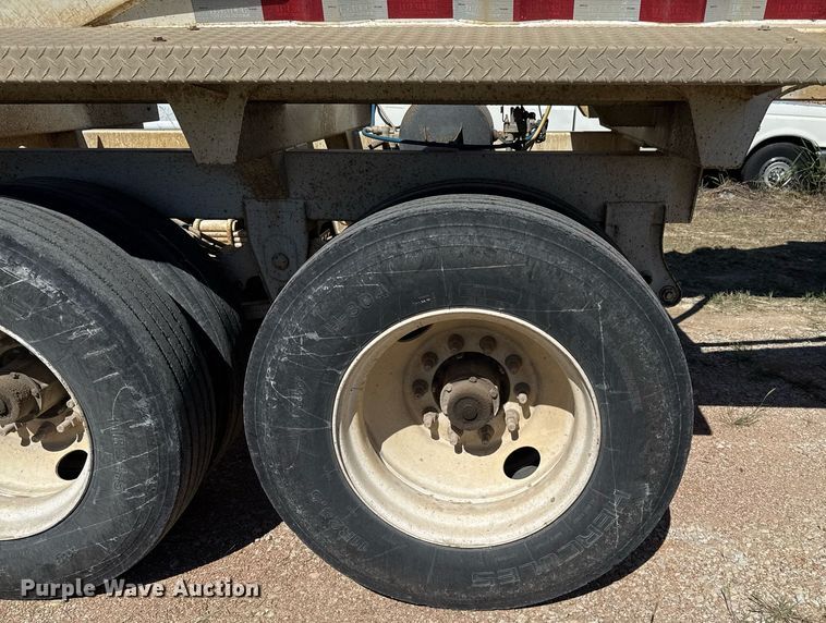 image for item EJ3073 2017 CTS BDT-40 bottom dump trailer