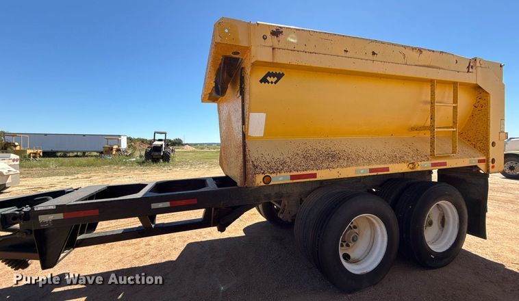 image for item EJ3078 2013 Warren end dump pup trailer