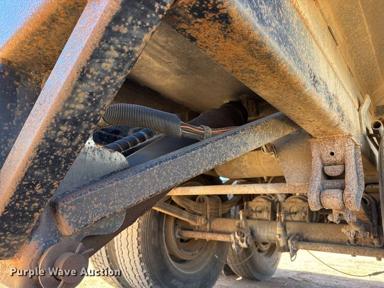 image for item EJ3078 2013 Warren end dump pup trailer