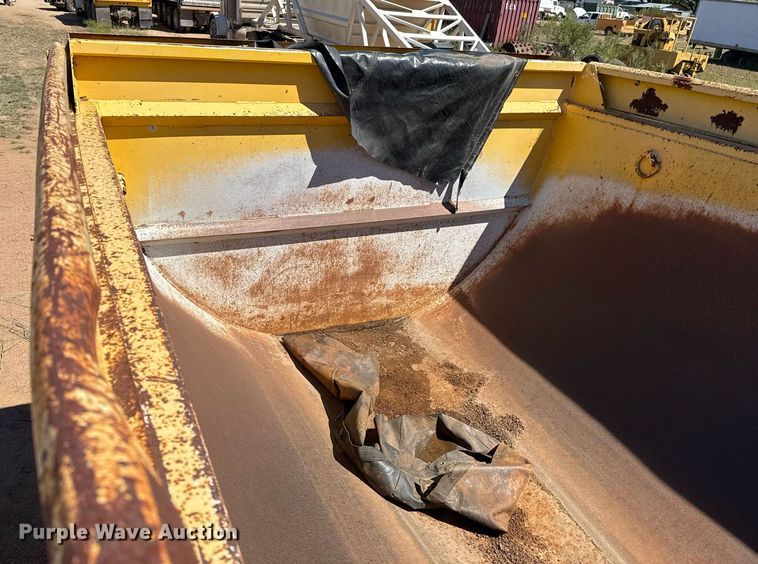 image for item EJ3078 2013 Warren end dump pup trailer