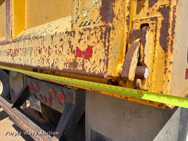 image for item EJ3078 2013 Warren end dump pup trailer