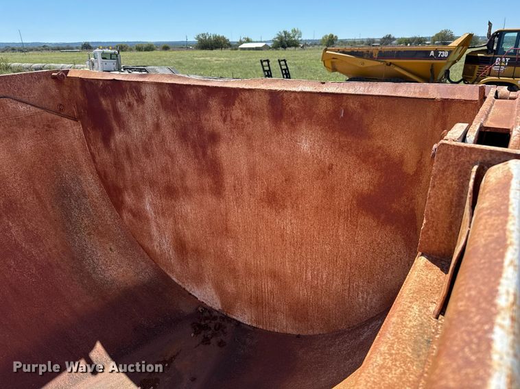 image for item EJ3079 2002 SEI end dump pup trailer