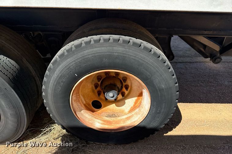 image for item EJ3079 2002 SEI end dump pup trailer