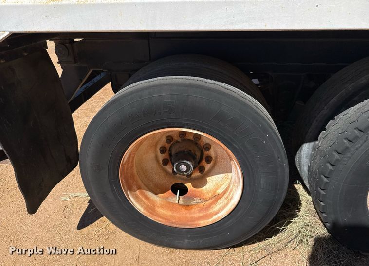 image for item EJ3079 2002 SEI end dump pup trailer