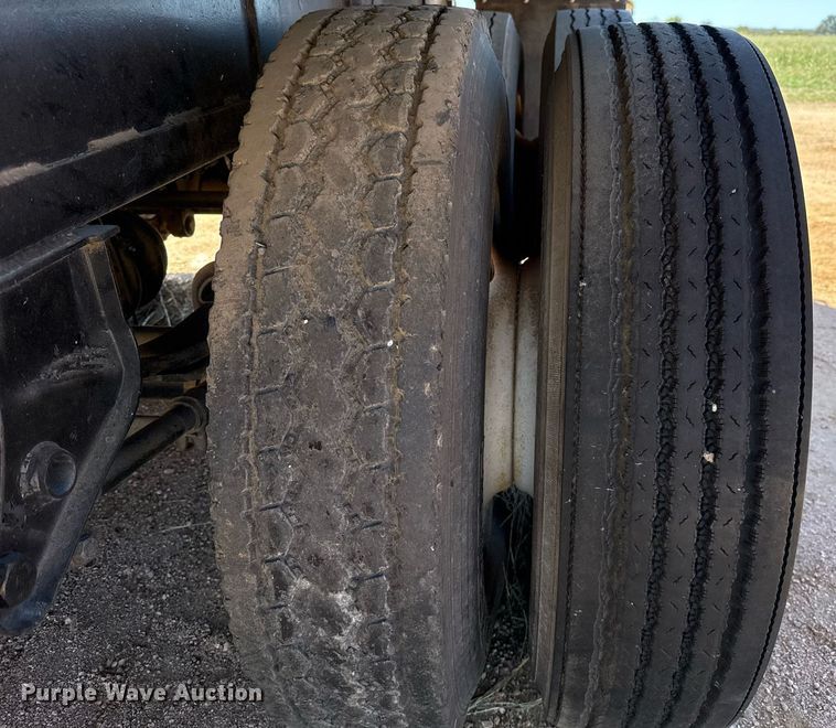 image for item EJ3079 2002 SEI end dump pup trailer