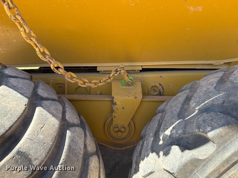 image for item EJ3080 2005 Caterpillar CAT 730 haul truck