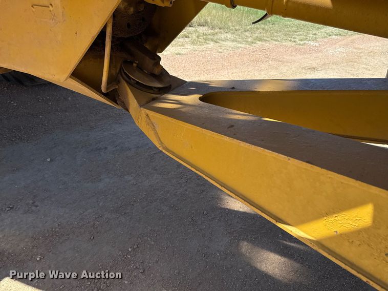 image for item EJ3080 2005 Caterpillar CAT 730 haul truck