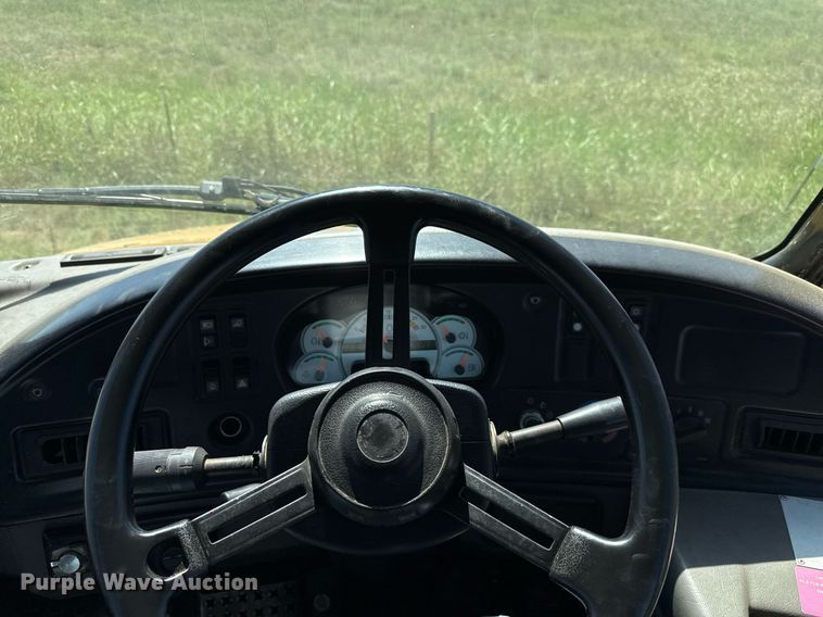 image for item EJ3080 2005 Caterpillar CAT 730 haul truck