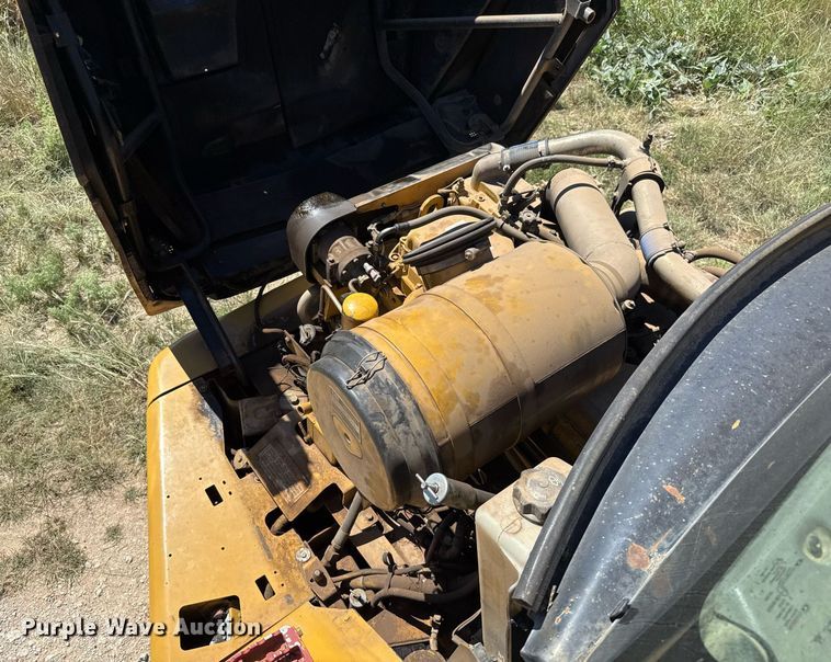 image for item EJ3080 2005 Caterpillar CAT 730 haul truck