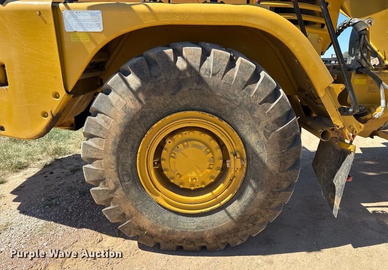 image for item EJ3080 2005 Caterpillar CAT 730 haul truck