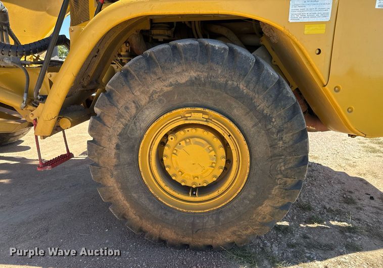 image for item EJ3080 2005 Caterpillar CAT 730 haul truck