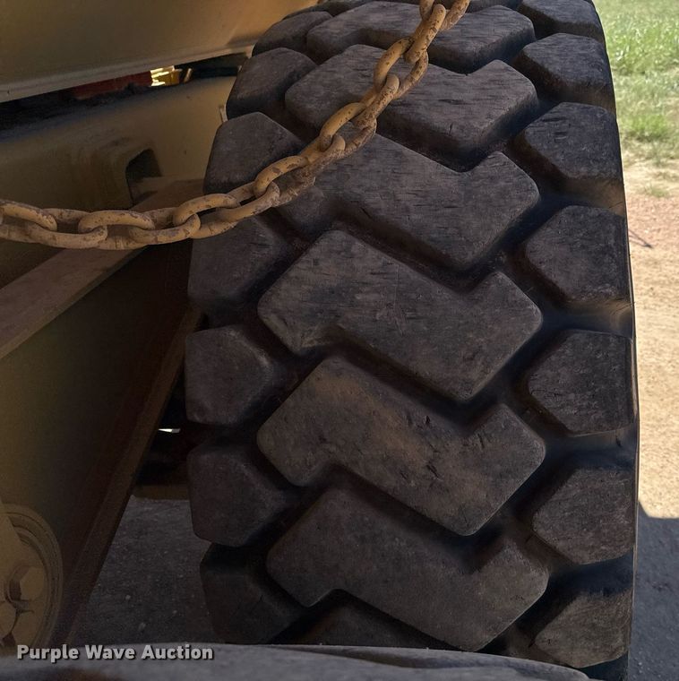 image for item EJ3080 2005 Caterpillar CAT 730 haul truck