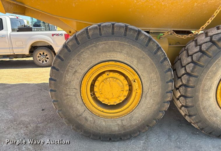 image for item EJ3080 2005 Caterpillar CAT 730 haul truck