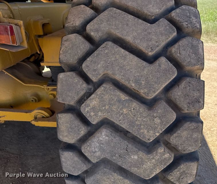 image for item EJ3080 2005 Caterpillar CAT 730 haul truck