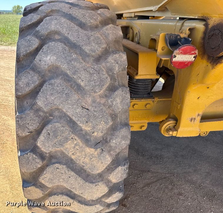 image for item EJ3080 2005 Caterpillar CAT 730 haul truck