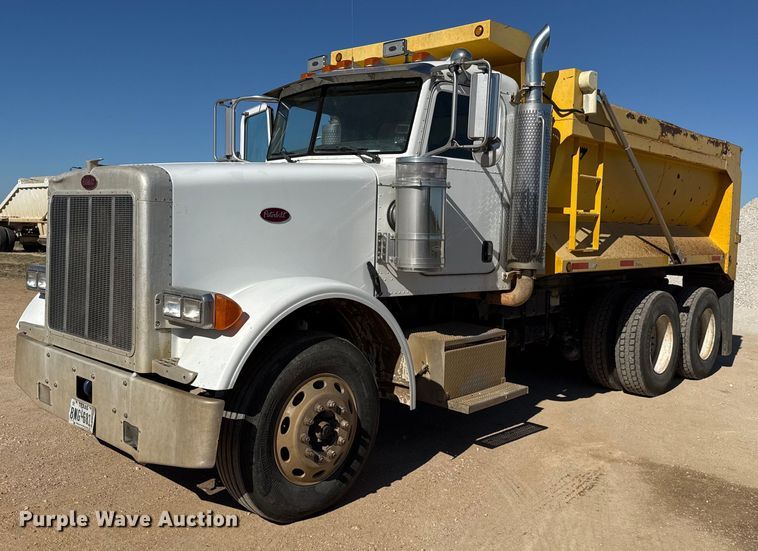image for item EJ3083 2005 Peterbilt 378 dump truck