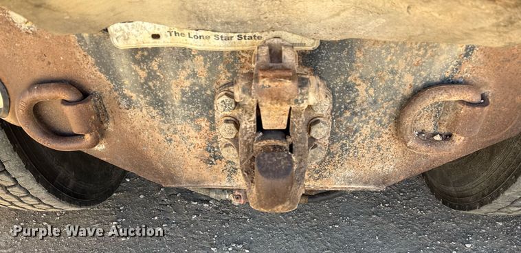 image for item EJ3083 2005 Peterbilt 378 dump truck