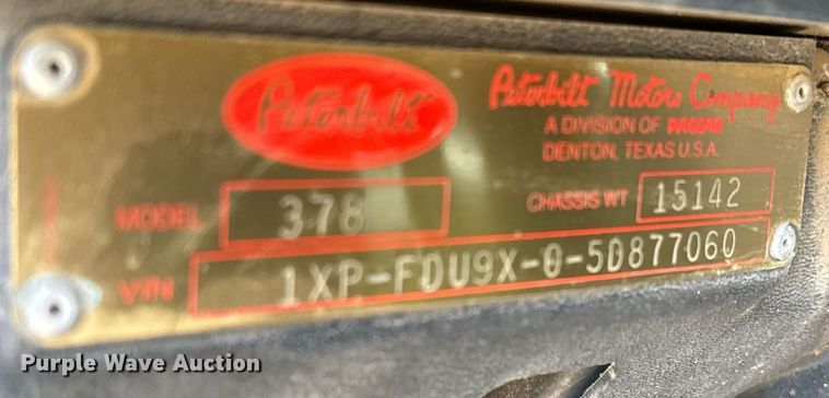 image for item EJ3083 2005 Peterbilt 378 dump truck