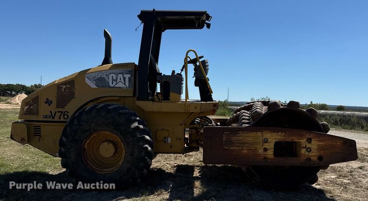 image for item EJ3084 2011 Caterpillar CP56 single drum vibratory roller