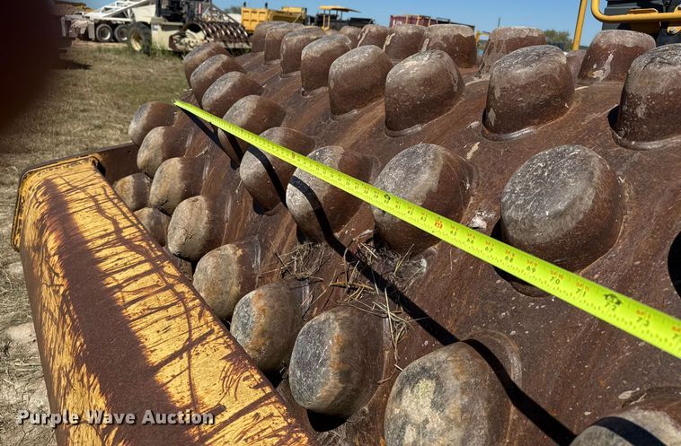 image for item EJ3084 2011 Caterpillar CP56 single drum vibratory roller