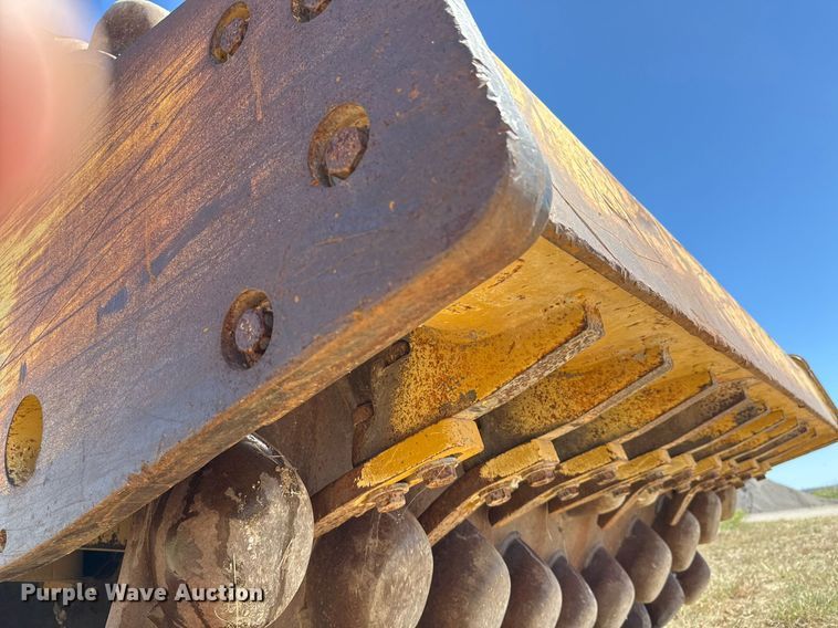 image for item EJ3084 2011 Caterpillar CP56 single drum vibratory roller