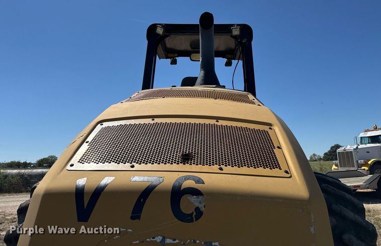 image for item EJ3084 2011 Caterpillar CP56 single drum vibratory roller