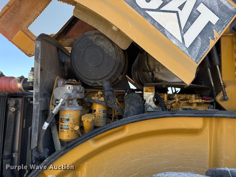 image for item EJ3084 2011 Caterpillar CP56 single drum vibratory roller