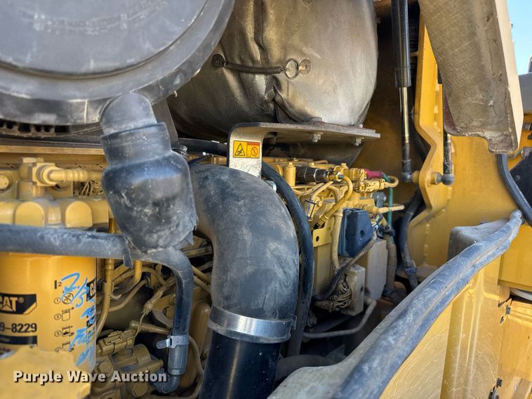 image for item EJ3084 2011 Caterpillar CP56 single drum vibratory roller