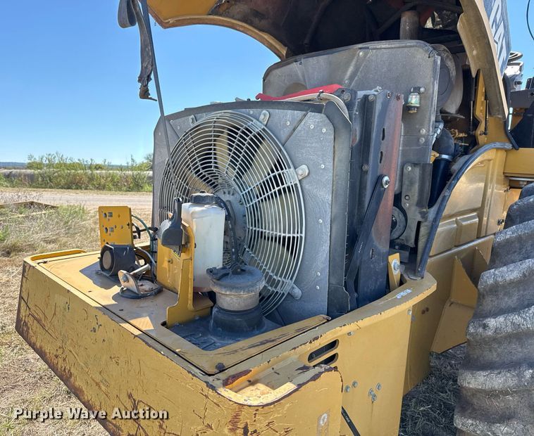 image for item EJ3084 2011 Caterpillar CP56 single drum vibratory roller