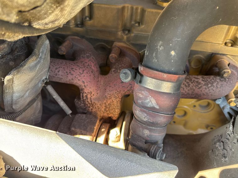 image for item EJ3084 2011 Caterpillar CP56 single drum vibratory roller