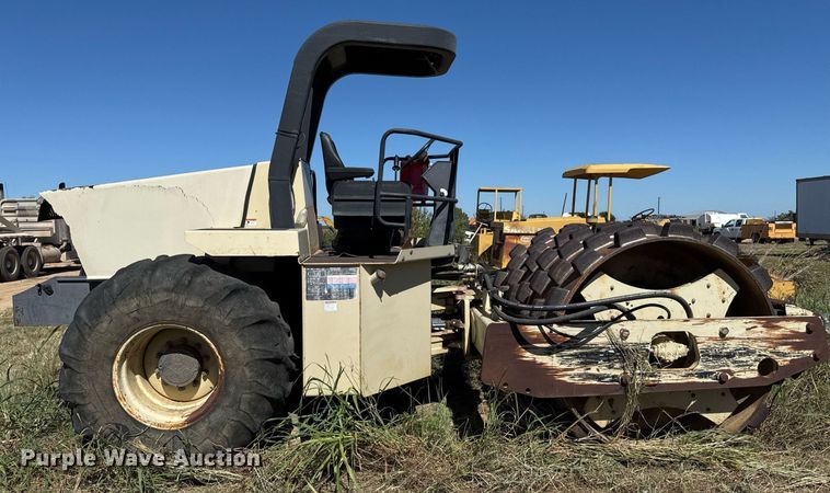 image for item EJ3085 2001 Ingersoll-Rand SD-100F PROPAC single drum roller