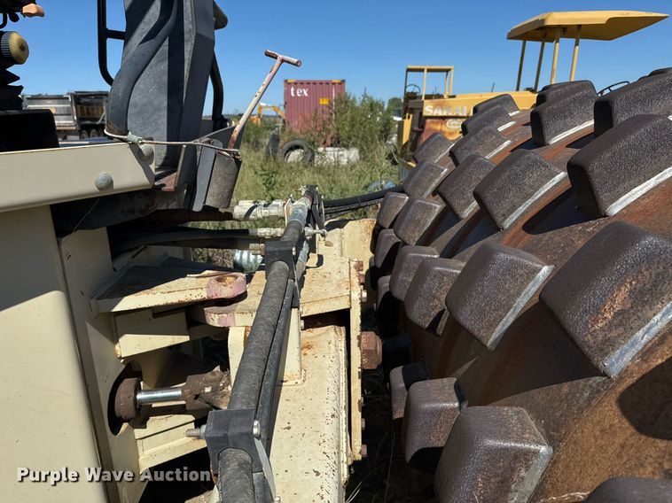 image for item EJ3085 2001 Ingersoll-Rand SD-100F PROPAC single drum roller