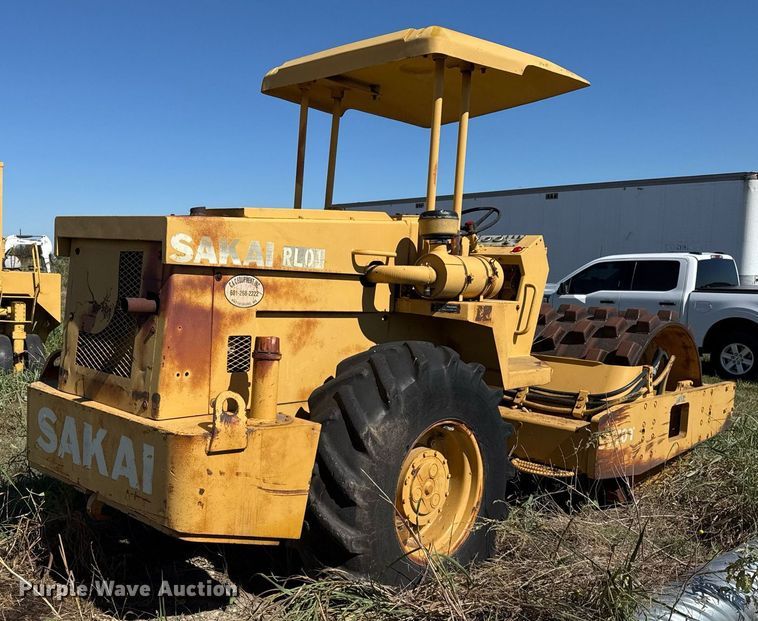 image for item EJ3086 Sakai SV70T single drum vibratory roller