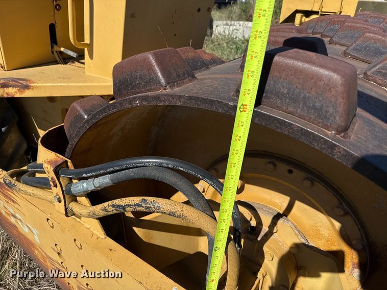 image for item EJ3086 Sakai SV70T single drum vibratory roller