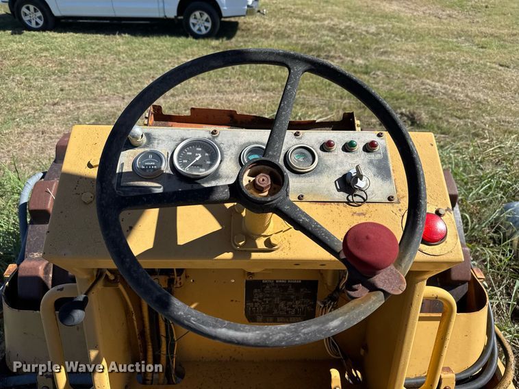 image for item EJ3086 Sakai SV70T single drum vibratory roller