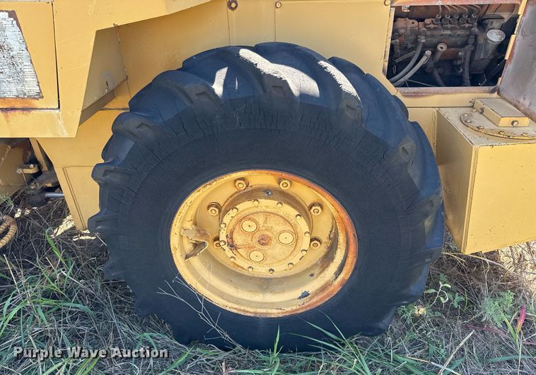 image for item EJ3086 Sakai SV70T single drum vibratory roller