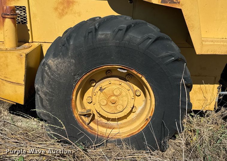 image for item EJ3086 Sakai SV70T single drum vibratory roller