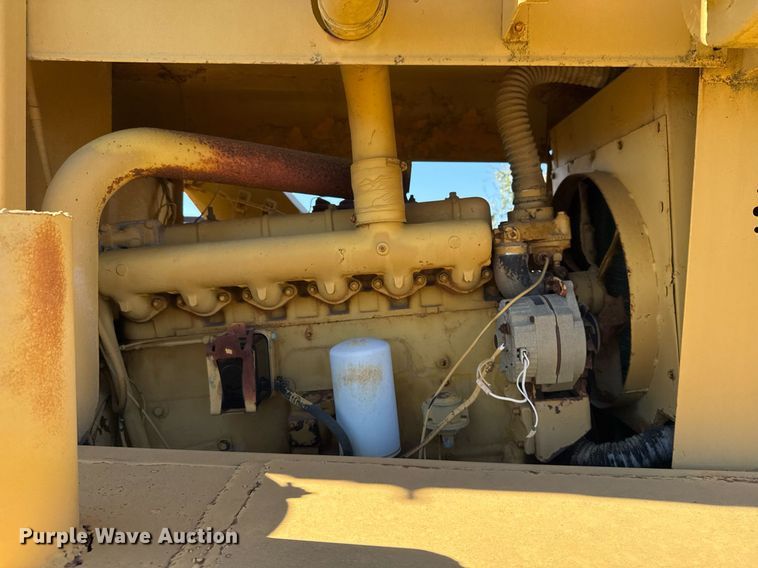 image for item EJ3087 Pneumatic roller