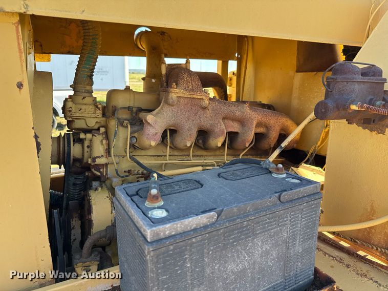 image for item EJ3087 Pneumatic roller