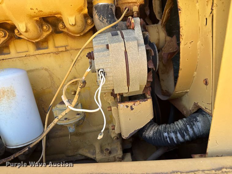 image for item EJ3087 Pneumatic roller