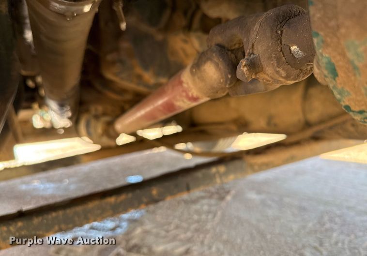 image for item EJ3088 1994 International  8200 tank truck