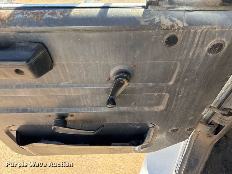 image for item EJ3088 1994 International  8200 tank truck