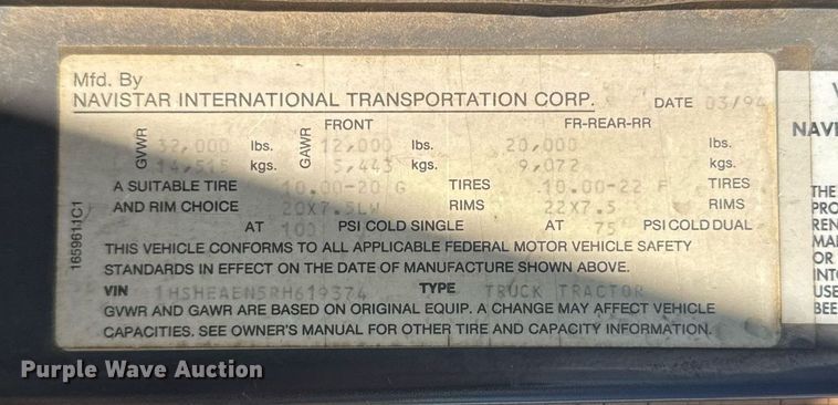 image for item EJ3088 1994 International  8200 tank truck