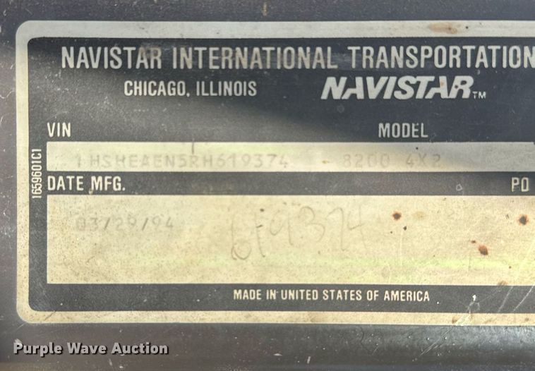 image for item EJ3088 1994 International  8200 tank truck