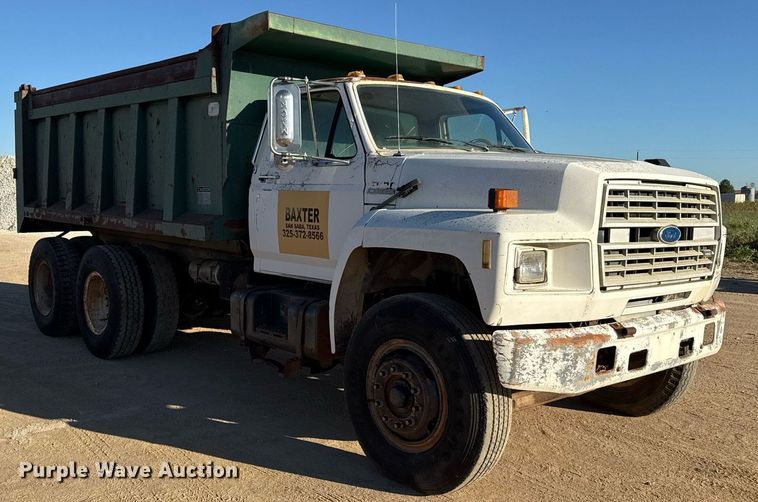 image for item EJ3090 1991 Ford F900 dump truck