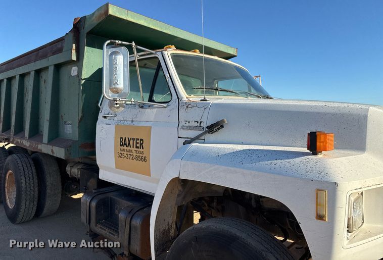 image for item EJ3090 1991 Ford F900 dump truck