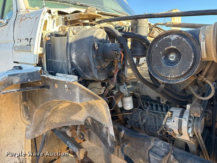 image for item EJ3090 1991 Ford F900 dump truck